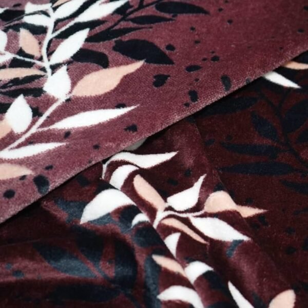 Double Size Blankets Super Soft Flannel Fuzzy Blanket for Double Bed with Custom Prints 240 x 245 cm