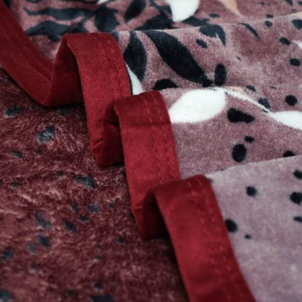 Double Size Blankets Super Soft Flannel Fuzzy Blanket for Double Bed with Custom Prints 240 x 245 cm