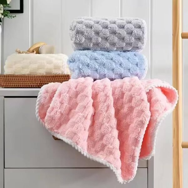 Hand Towels-Face Towel-Small Size Towel-Towel for Men, Women & Babies-Ultra Soft, Absorbent & Quick Dry Towels for Gym, Travel 300 GSM (Pink)