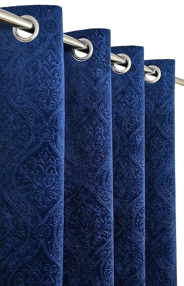 2 piece Velvet Emboss Damas Room
